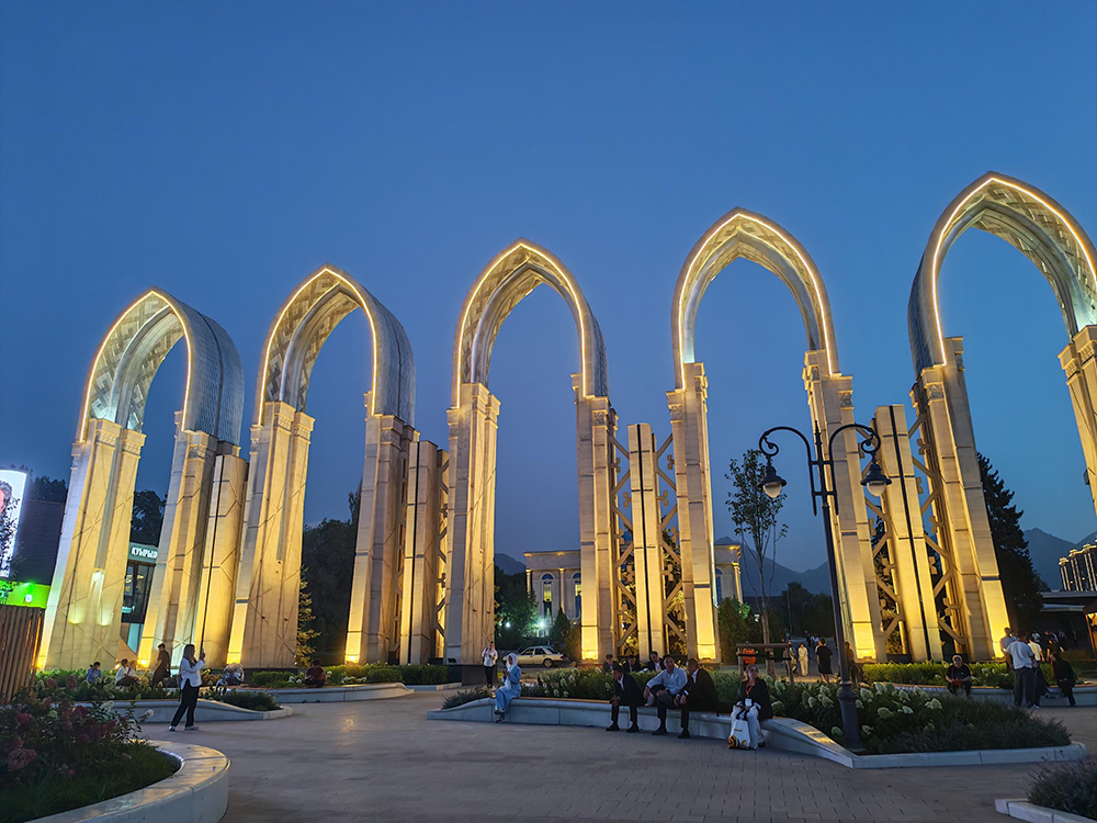 6aaf772c5fd49.jpg bt.jpg